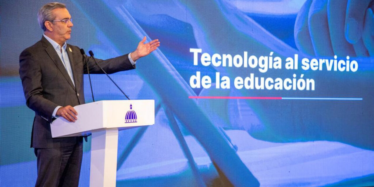Gobierno implementa tecnología aplicada en educación básica para avanzar en ciencias, matemáticas y artes