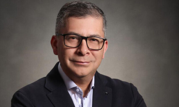 Poder Ejecutivo designa a Luis Ernesto García Hernández como nuevo Comisionado Ejecutivo para Reforma Policial