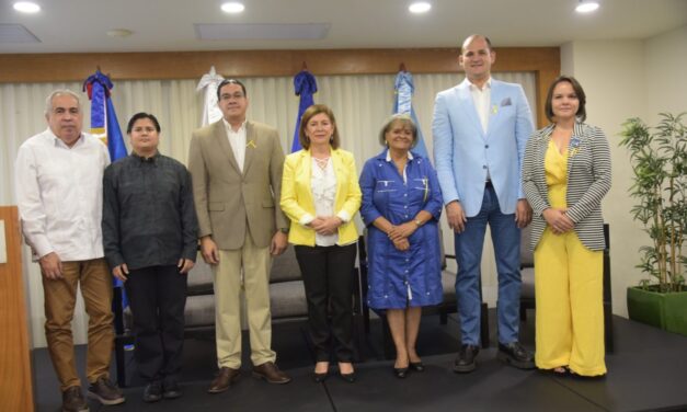 Ministerio de Salud llama a la población a aumentar la concienciación sobre los niños y adolescentes afectados con cáncer