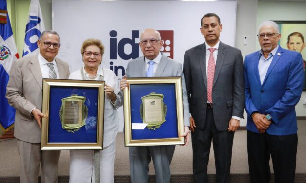 INDOTEL reconoce a destacados comunicadores Socorro Castellanos y George Rodríguez