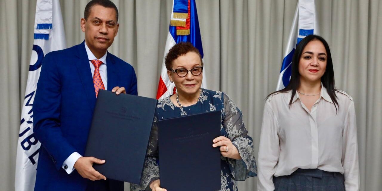 INDOTEL y el Ministerio Público firman acuerdo para mejorar la seguridad y el control interno en el Sistema Penitenciario